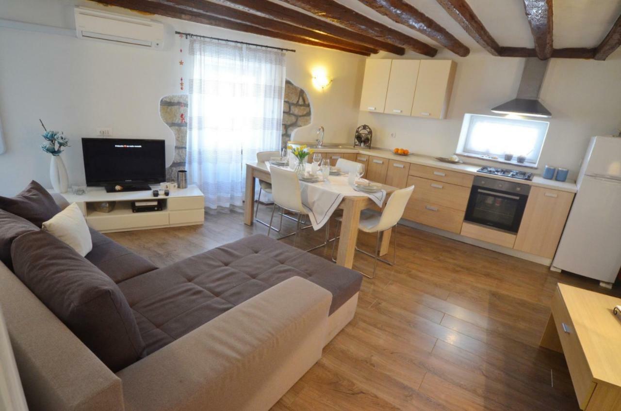 Apartment Eleni Rovinj Exterior photo